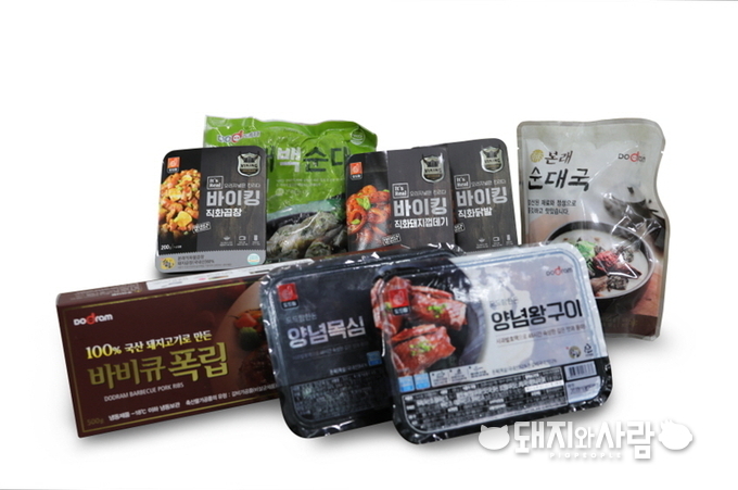  한돈 대표 브랜드 도드람이 판매하는 ‘가공프리미엄세트’ 구성품@도드람