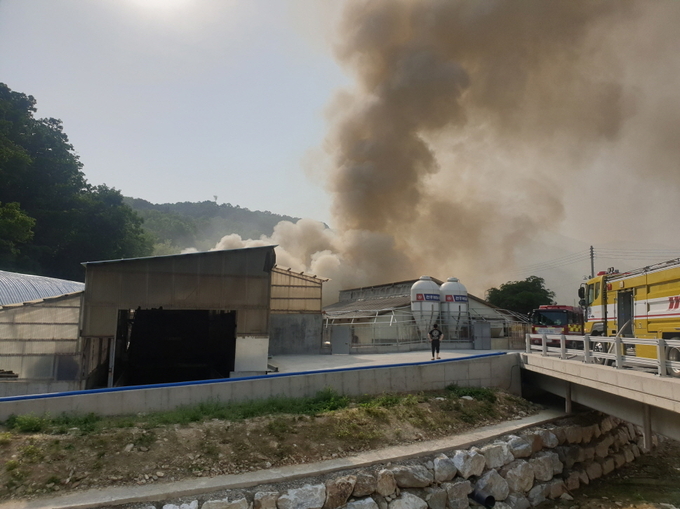 5월 17일 천안시 동남구 병천면 돈사 화재@천안동남소방서 