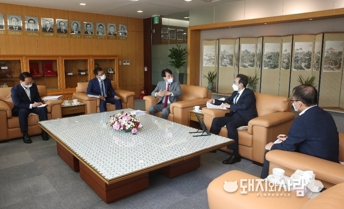 하태식 대한한돈협회장, 이성희 농협중앙회장 면담@한돈협회