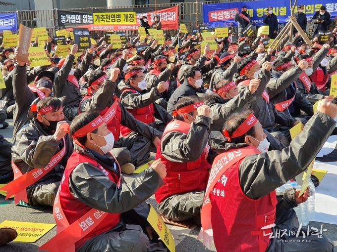 가축전염병예방법 시행령·시행규칙 개정 즉각 중단하라@돼지와사람 