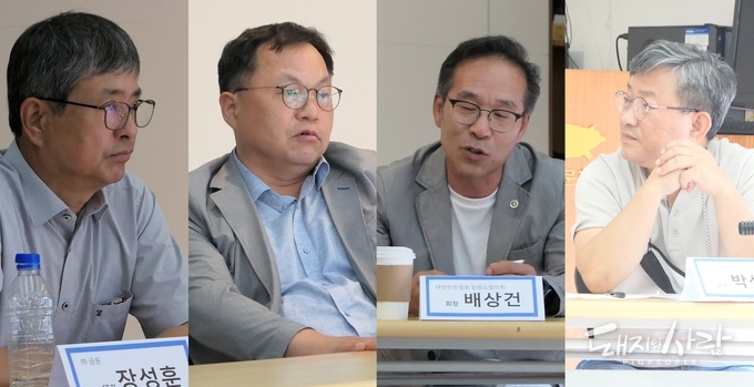 왼쪽부터 장성훈 대표, 강권 회장, 배상건 회장, 박선일 교수@돼지와사람 