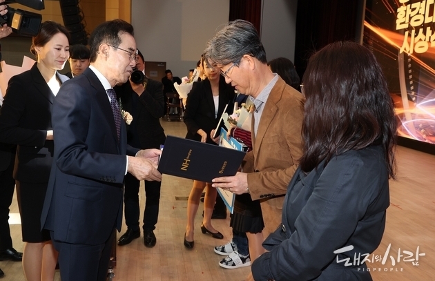 우수상을 수상한 제일축산영농법인 김병삼 대표@도드람