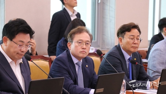 송기헌 의원(더불어민주당, 강원 원주을)은 3선 의원으로 22대 국회에서 국토교통위원회에서 활동 중입니다@송기헌 의원 블로그