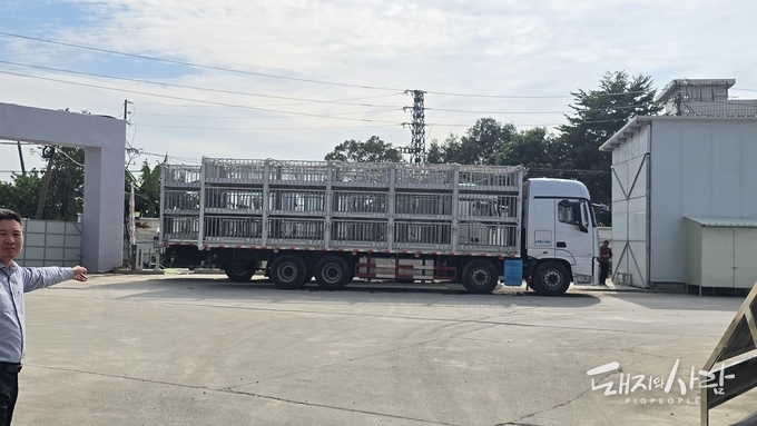 중국의 가축 수송 차량@송일환