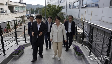 송미령 장관, 부경양돈농협 포크밸리유통센터 방문