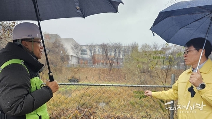 당진 ASF 발생에 춘천 감염멧돼지 현장 찾은 농업혁신정책실장