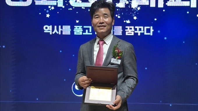 송일환 대표, 양돈마이스터·신지식농업인 이어 ‘최고농업기술명인’까지 3관왕 영예
