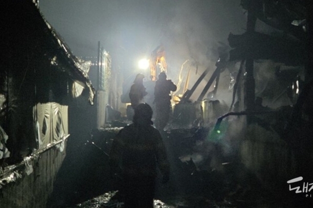 토요일 새벽 논산서 이달 첫 돈사 화재....4억 8천만원 피해