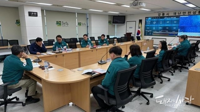 [한 장의 사진] 3일 만에 2만 마리 돼지 살처분 완료