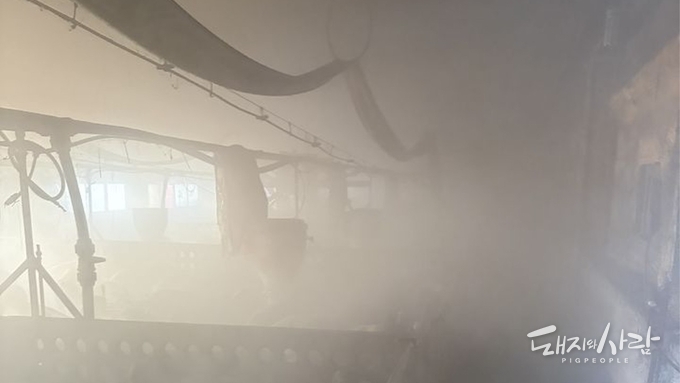 금요일 오전 영광 염산면 돈사서 원인 모를 화재