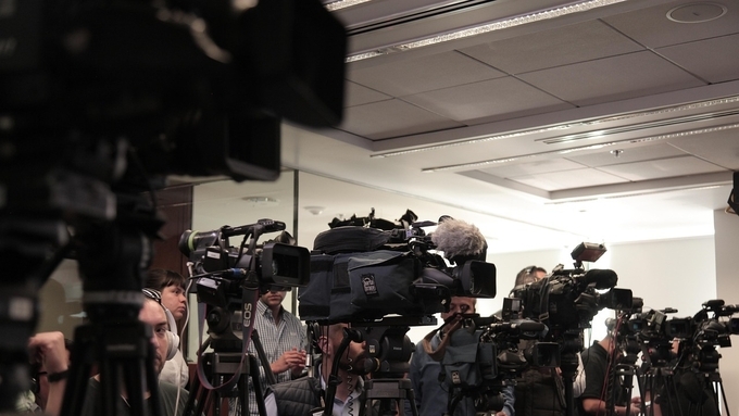 [사설] 정부는 언제까지 '보도자료' 뒤에 숨어 있을 것인가?