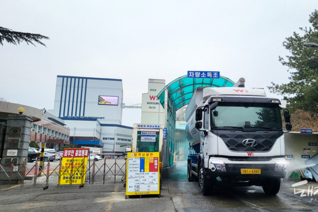 정직하게 대응했을 뿐인데…경영위기 독박 쓴 58년 토종기업