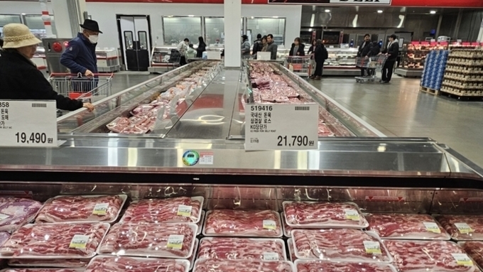 정부, 돼지고기 유통비용 적정여부 점검… "물가안정 대책 마련할 것"