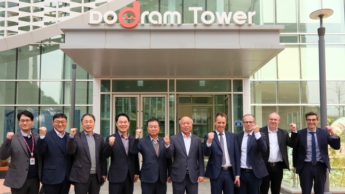 프랑스 최대 양돈 협동조합 쿠펄, 도드람 방문… 전략적 신뢰 관계 구축