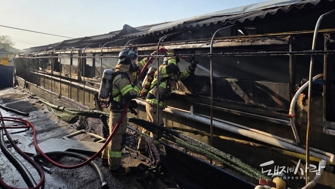 주말 논산 연무읍서 돈사 화재...돼지 680여 마리 폐사